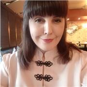 Laureata in lingue e letterature straniere impartisce lezioni di tedesco